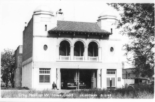 City Hall at Willows