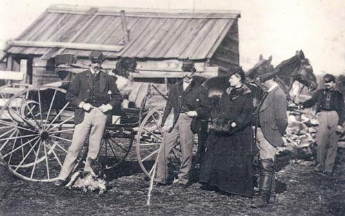 Captain and Mrs. MacGregor with two unknown soldiers