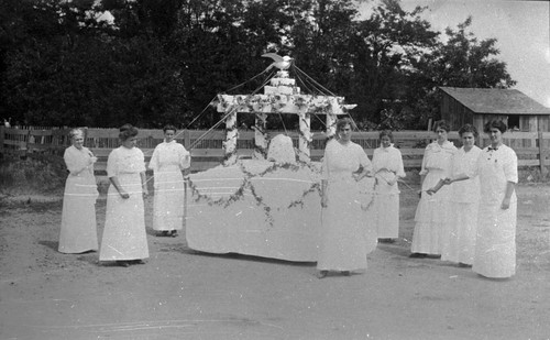 Rebecca Float Anderson May Day Parade Float, 1915