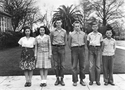 Grand Island School class portrait