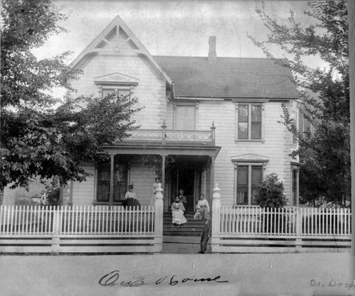 Dr. Dores House