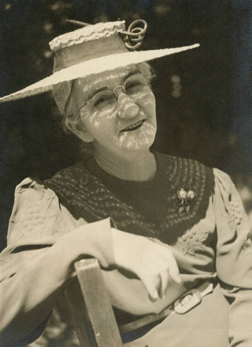 Nellie Lyon