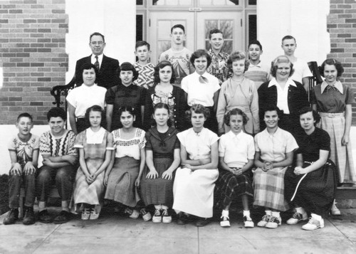 Grand Island School class portrait