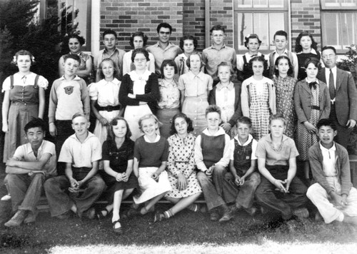 Grand Island School class portrait