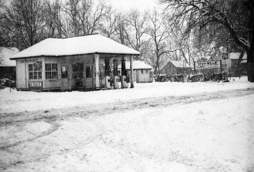 Durham snow Scene