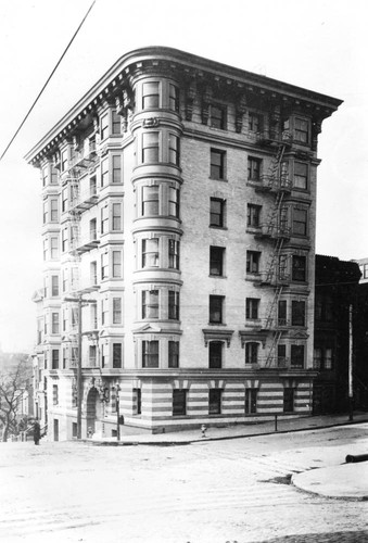 Unidentified Building After San Francisco Earthquake