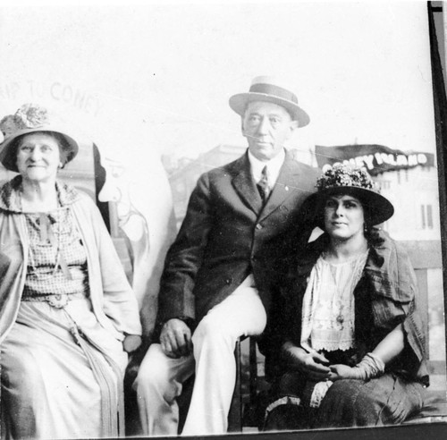 Barham-Coggins Family travel photo