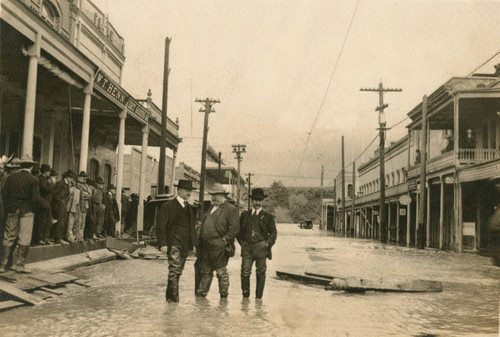 During the flood in Oroville, Mar. 16th, 1907