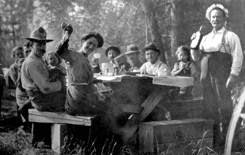 Picnic at Lyonsville