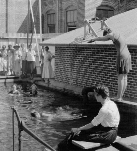 Diamond Match Company : swimming pool at factory in Chico