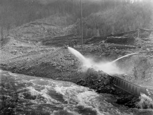 Hydraulic mining in Sawyers Bar area