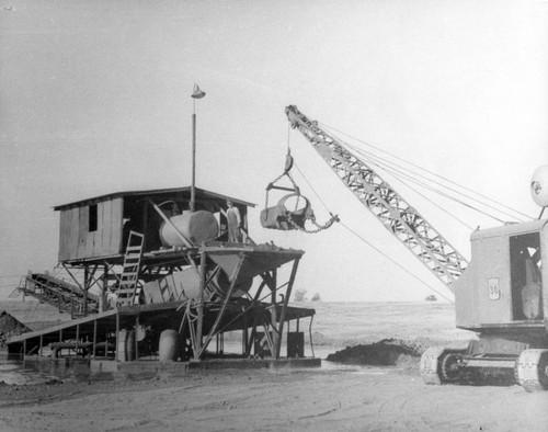 Gold Dredger in Oroville