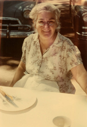 Nellie Lyon