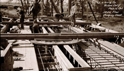 Construction on the Sacramento Valley Irrigation ditch