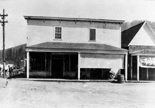 Hall-McIntyre Company Store