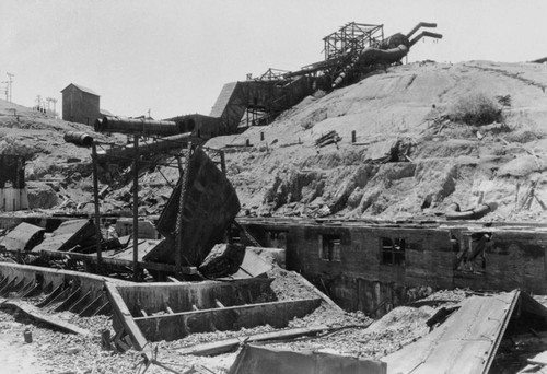 Abandoned smelter near Kennett