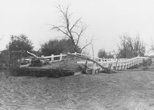 Destroyed bridge into Redding below the Shasta Dam construction site