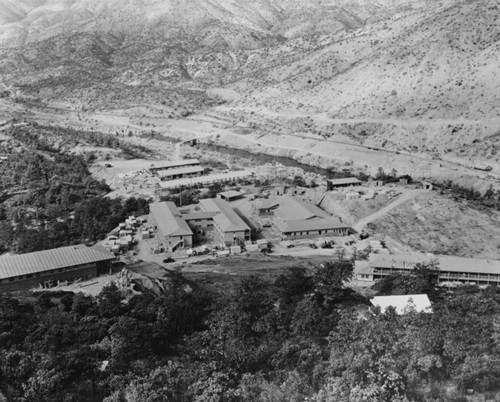 Shasta Dam: Contractors' Camp