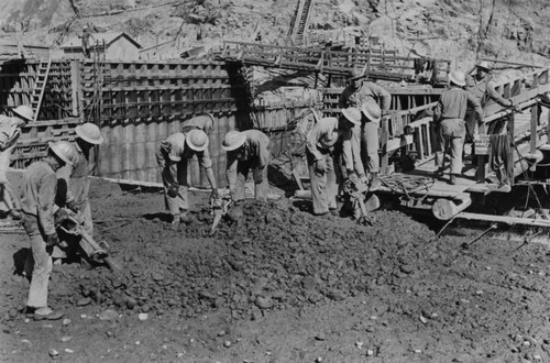 Shasta Dam. Construction of right abutment