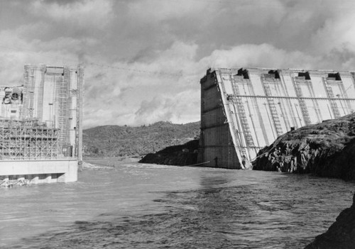 Panorama view of power house and river section, Shasta Dam