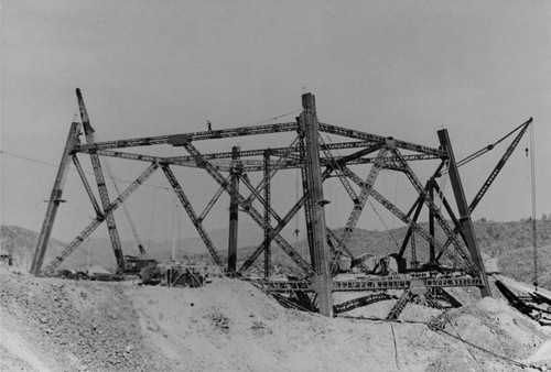 Cableway head tower construction for B27Shasta Dam