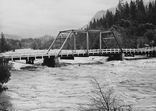 Shasta Dam: McCloud River flooding