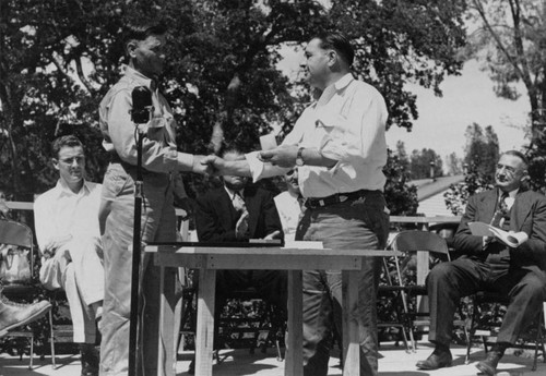 Safety award presented during construction of Shasta Dam