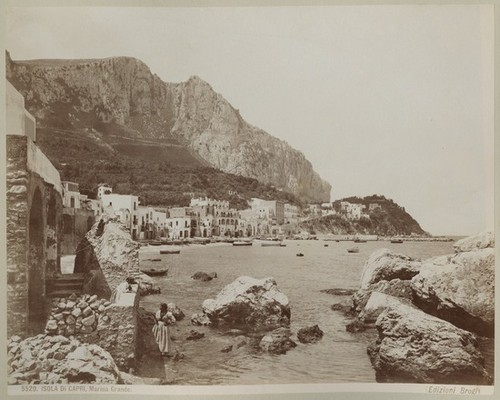 5520. Isola di Capri. Marina Grande