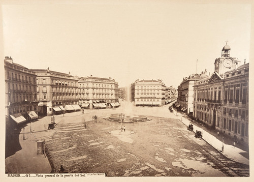 Madrid._41._Vista general de la puerta del Sol