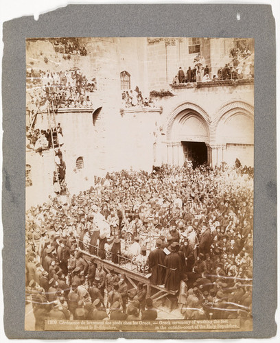 1209 Cérémonie du lavement des pieds chez les Grecs devant le St. Sépulchre.--Greek ceremony of washing the feet in the outside-court of the Holy Sepulchre