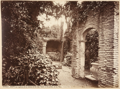 Sevilla._1355bis._Los sepulcros de las vicitmas de Don Juan Tenorio en los jardines de San Telmo