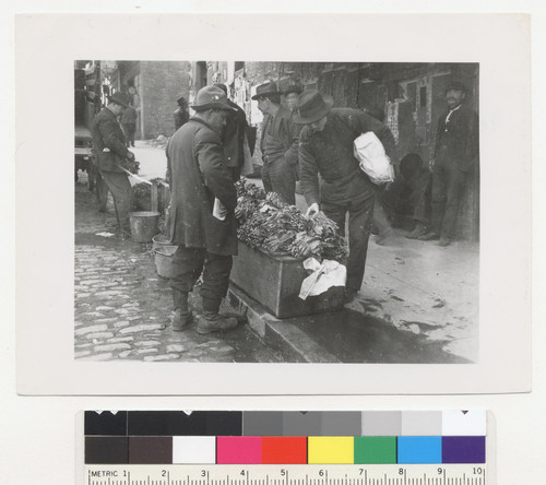 [vegetable vendor]