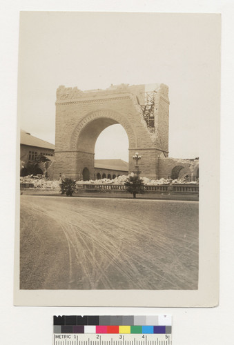 Memorial Arch. [Stanford University, Palo Alto.]