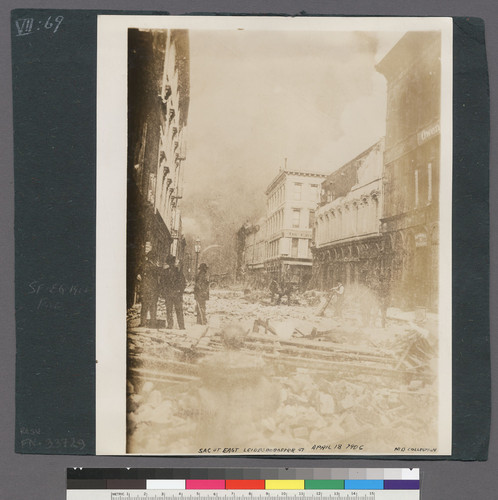 Sac. [i.e. Sacramento] St. East. Leidesdorffer [i.e. Leidesdorff] St. April 18, 1906. [M. Behrman Collection.]