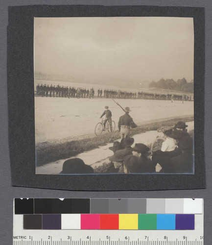 [Soldiers in formation. Unidentified location.]