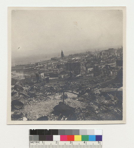 [View from Telegraph Hill looking southeast toward Ferry Building.]