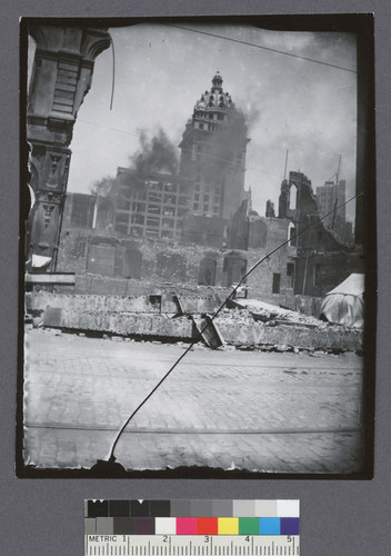 [Burning of Call Building. From near Third and Mission Sts.?]