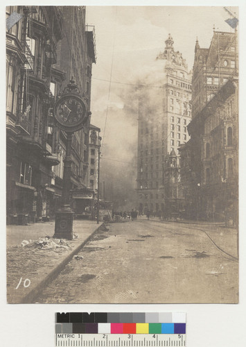 [Kearny St. looking toward Market St. Call Building on fire in distance. No. 10.]