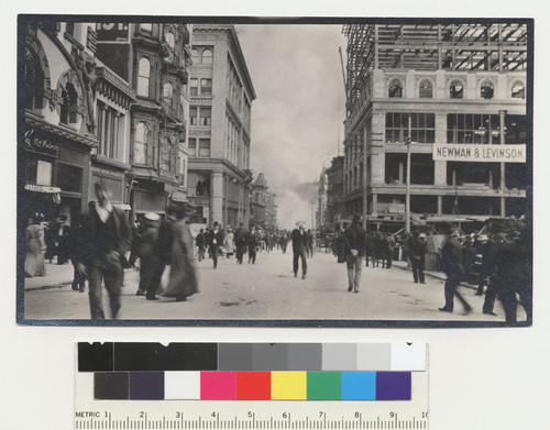 Looking down Stockton from Union Sq. [i.e. Union Square]