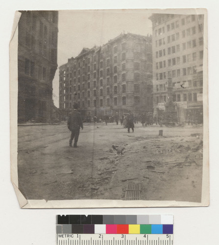 [Street scene at Market, Geary and Kearny Sts. Palace Hotel, center; Lotta's Fountain, right.]