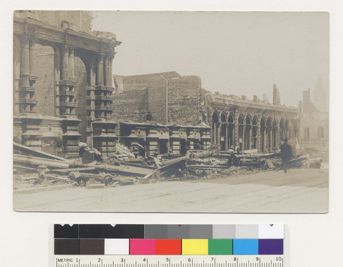 [Ruins, unidentified location. Postcard.]