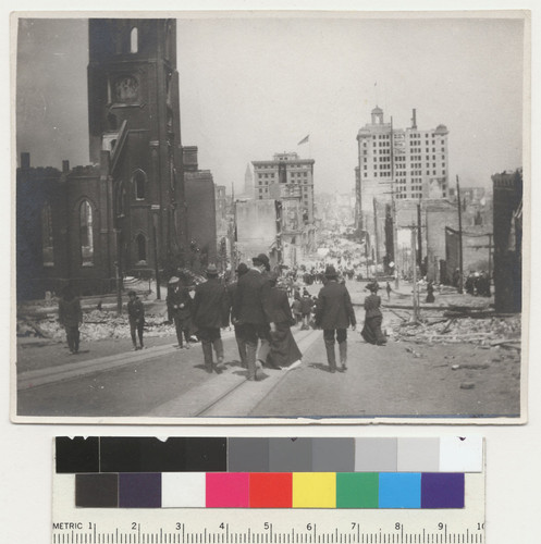 California St. & Grant, looking east, 1906. [St. Mary's Church, left.]