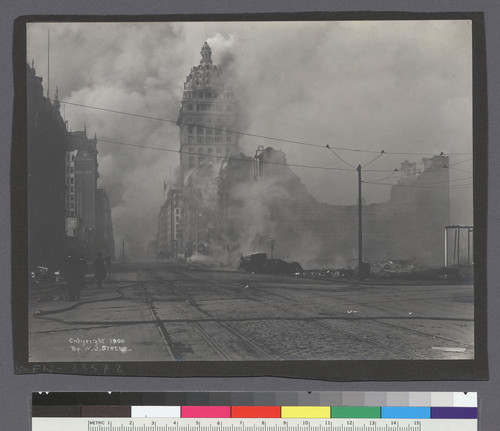 [Burning of Call Building. From Market and Fourth Sts.]