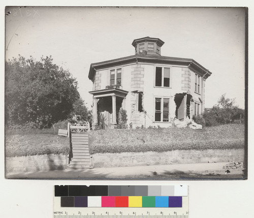 Ford-Cavagnaro House. Next to Susan Gomez home. Gough & Union. [Octagonal house.]