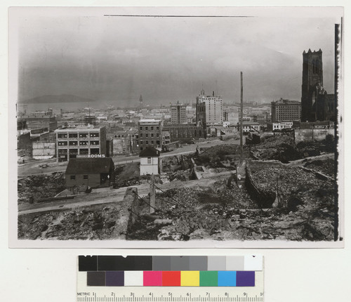 [View from Nob Hill, looking southeast toward Ferry Building in distance. Above Stockton St., between Sacramento and California Sts. Grace Church, right.]