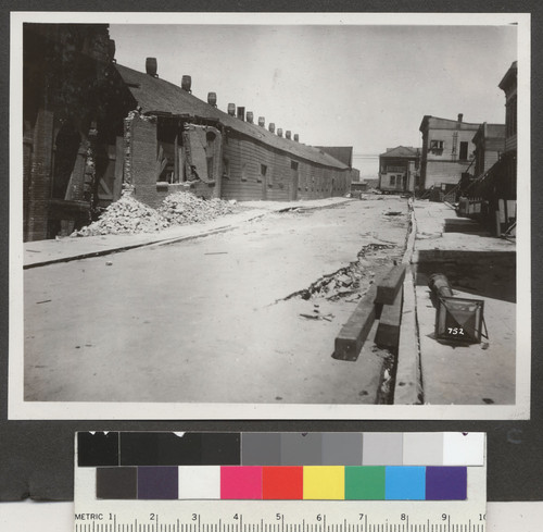 [Earthquake damage along Dore St.]