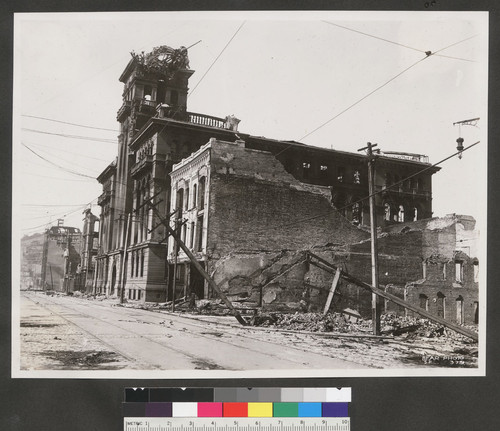 [Hall of Justice, Kearny St. at Washington. Telegraph Hill in distance, far left.]