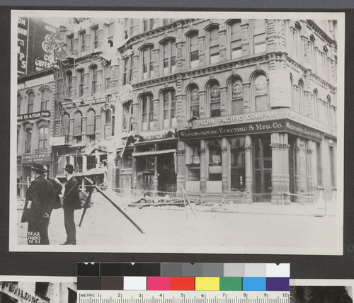 [Earthquake damage to buildings. Unidentified location.]