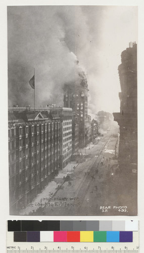 [View southwest on Market St. near Third St., Palace Hotel and Call Building, left; Crocker Building, right.]