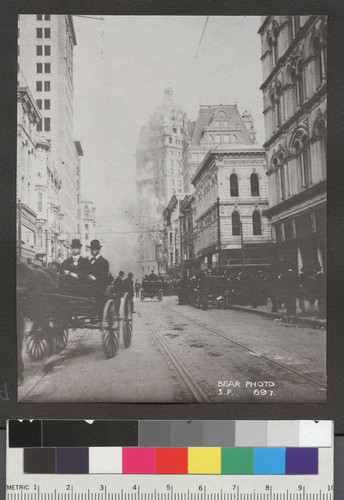 [Kearny St., looking toward Market St. and Call Building during fire.]